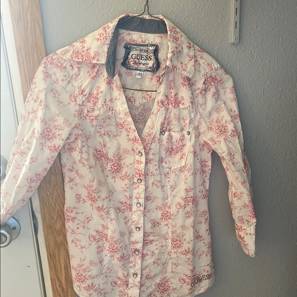 Guess Los Angeles Red and Cream Patterned Top